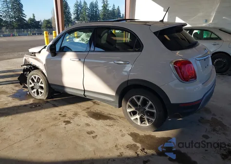 2016 Fiat 500X Trekking из США, поврежденный, VIN ZFBCFYCT3GP367396